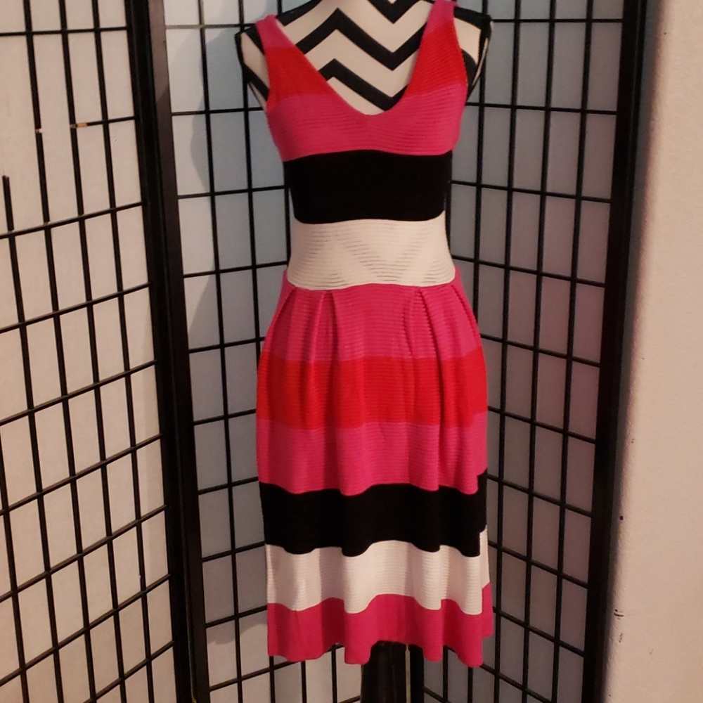 Bright  ribbed tank style dress  suse Small